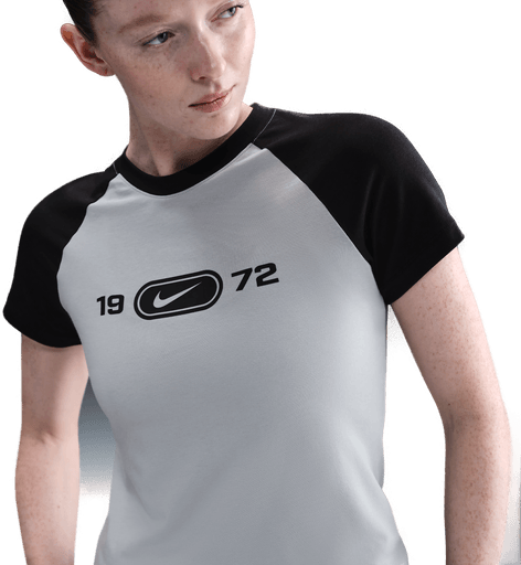 Nike Chill Knit T-skjorte dame