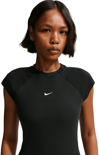 Nike Chill kortermet overdel til dame - Svart