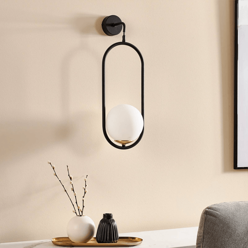 Jupiter Vegglampe Samba, opalglass/svart