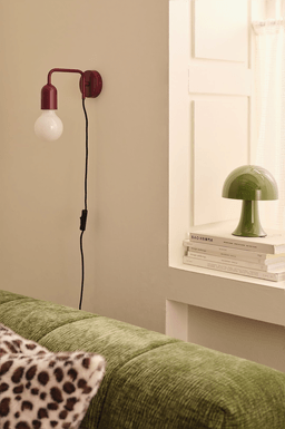 &Home Vegglampe John Rød