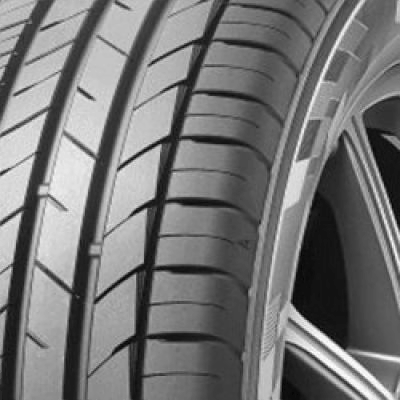 Kumho Ecsta HS52 195/50 R16 84H