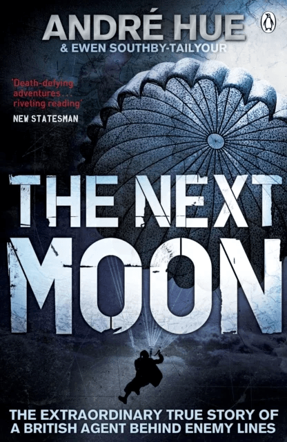 The Next Moon av Andre Hue, Ewen Southby-Tailyour
