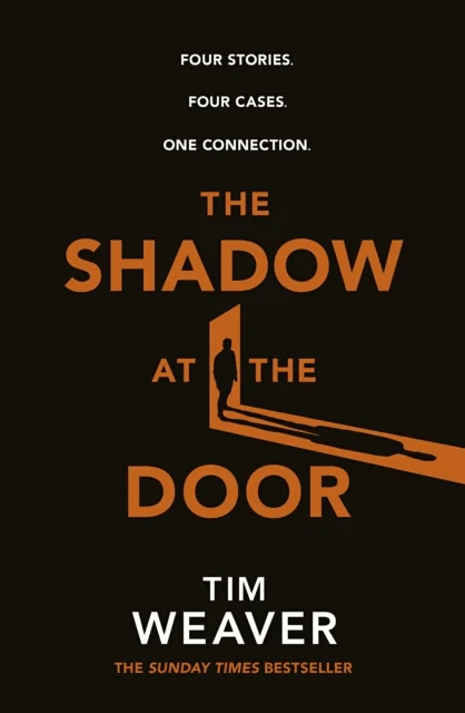 The Shadow at the Door av Tim Weaver