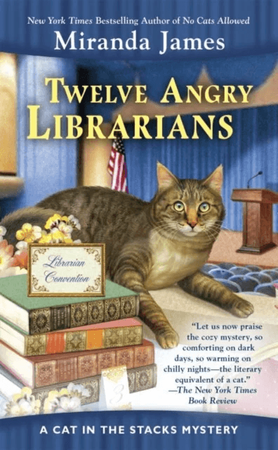 Twelve Angry Librarians av Miranda James