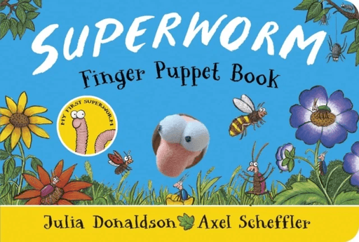Superworm Finger Puppet Book - the wriggliest, squiggliest superhero ever! av Julia Donaldson