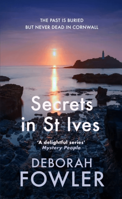 Secrets in St Ives av Deborah Fowler