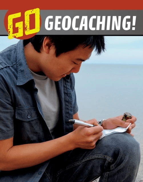 Go Geocaching! av Heather E. Schwartz