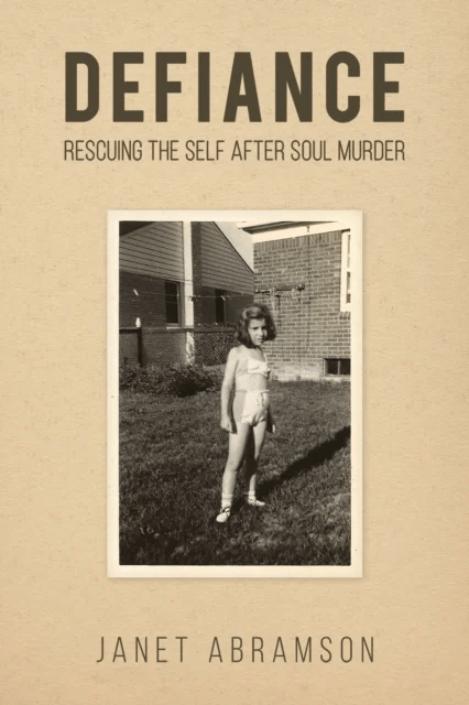 Defiance av Janet Abramson