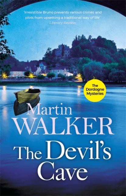 The Devil's Cave av Martin Walker