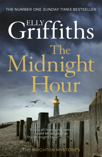 The Midnight Hour av Elly Griffiths