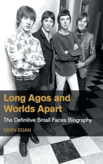 Long Agos and Worlds Apart av Sean Egan