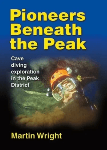 Pioneers Beneath the Peak av Martin Wright