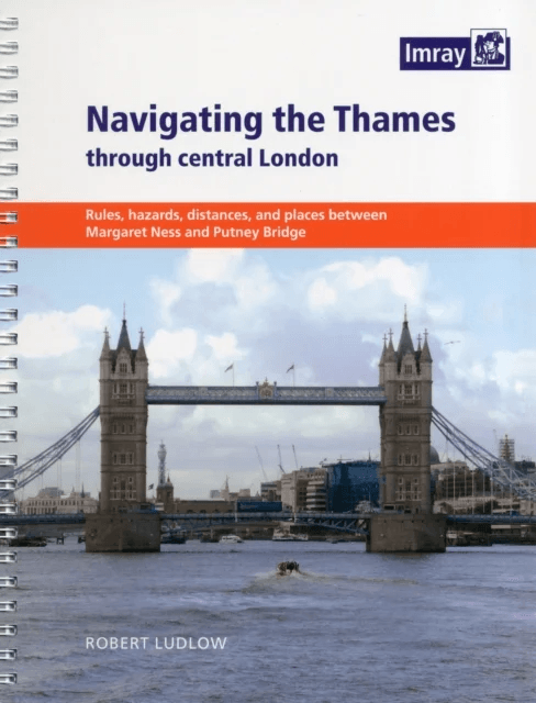 Navigating the Thames Through London av Robert Ludlow