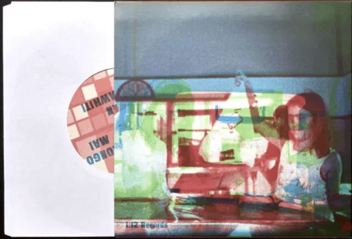 Form Next to Form Next to Form av Paul Nova