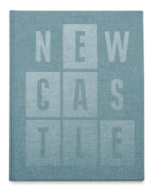 Newcastle av Luke Kellett