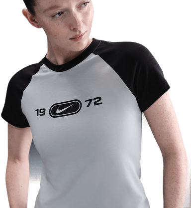 Nike Chill Knit T-skjorte dame