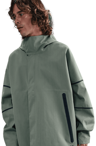 Nike Tech Storm-FIT ADV Shell