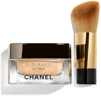 Chanel ULTRA LE TEINT VELVET