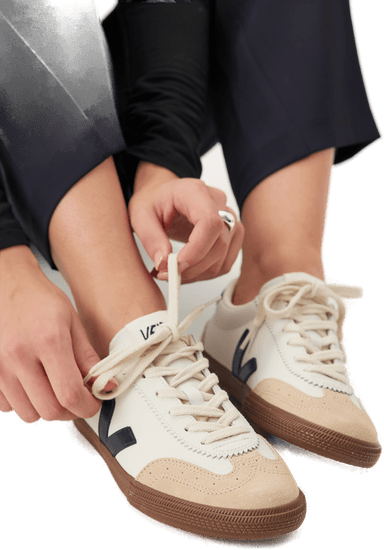 Veja Volley Sneaker