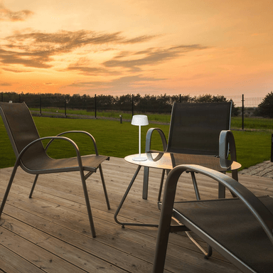 Fh Lighting Verona bordlampe, dimbar, hvit