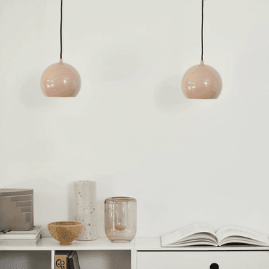 Frandsen Ball pendellampe, Ø 18 cm