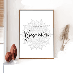 Namly Design Plakat – START WITH Bismillah