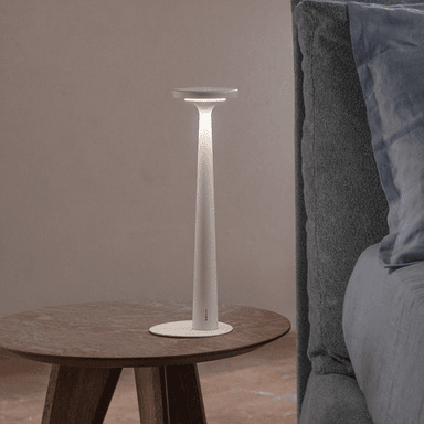 Karman LED-bordlampe Papiria, matt hvit