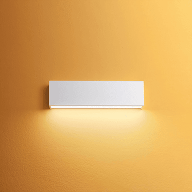 Linea Light LED-vegglampe Box W2 31,9 cm hvit