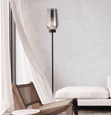 Mantra Iluminación Nora gulvlampe, svart-krom