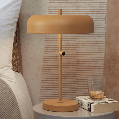 It S About Romi Porto bordlampe, sennepsgul