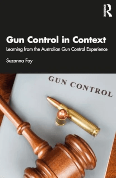 Gun Control in Context av Suzanna Fay