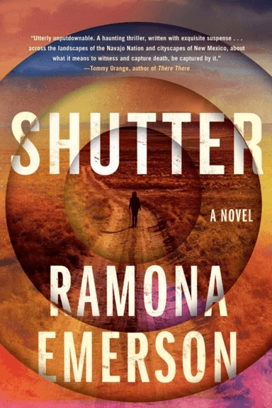 Shutter av Ramona Emerson