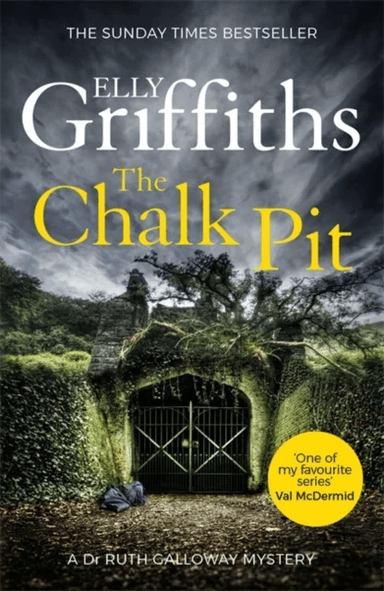 The Chalk Pit av Elly Griffiths