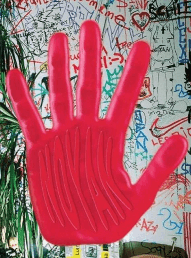 Noyan 2015-2022 av Noah Clutterstew