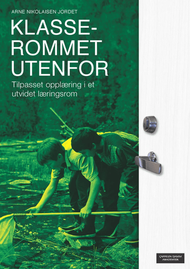 Klasserommet utenfor av Arne Nikolaisen Jordet