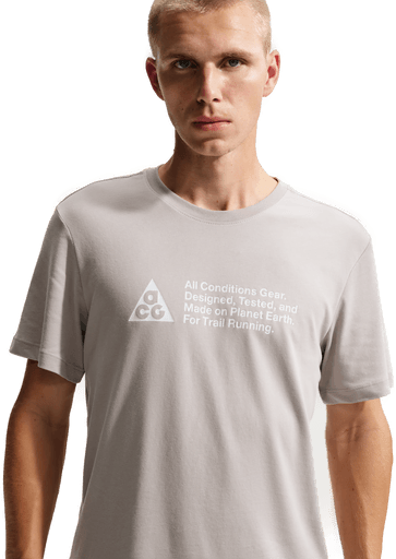 Nike ACG Dri-FIT T-skjorte