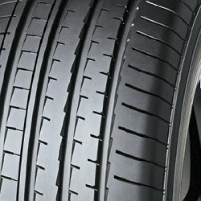 Yokohama Advan V61 225/60 R18