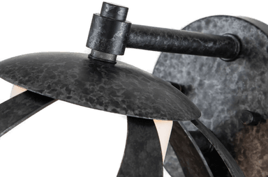 Quintiesse Vegglampe Blacksmith, svart/hvit