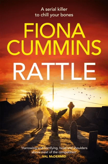 Rattle av Fiona Cummins