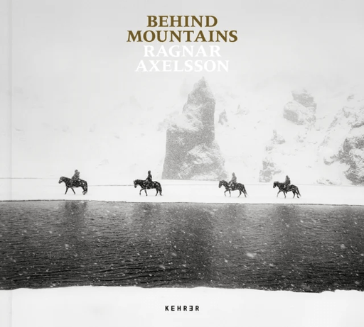 Behind Mountains av Ragnar Axelsson